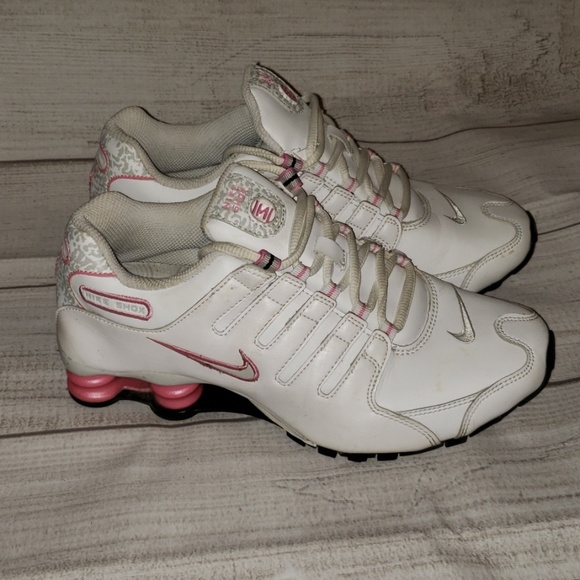 nike shox nz pink